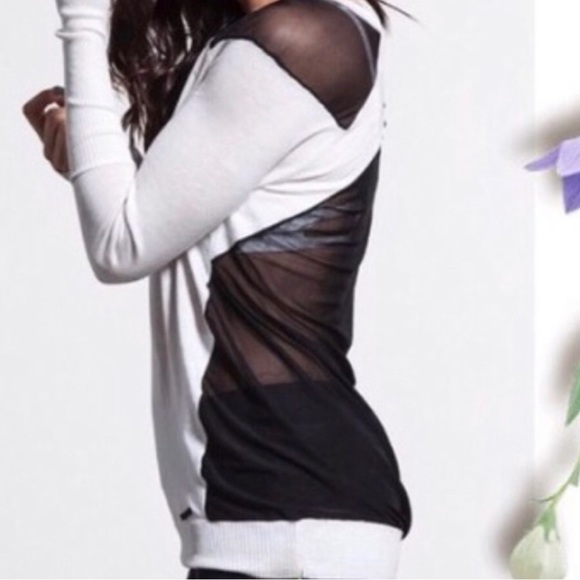 Chaussettes ALO Yoga Unisexes – Demi-équipage Blanc/noir – Taille S – 100% Authentiques